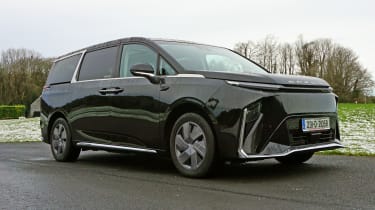 Maxus Mifa 9 - front static